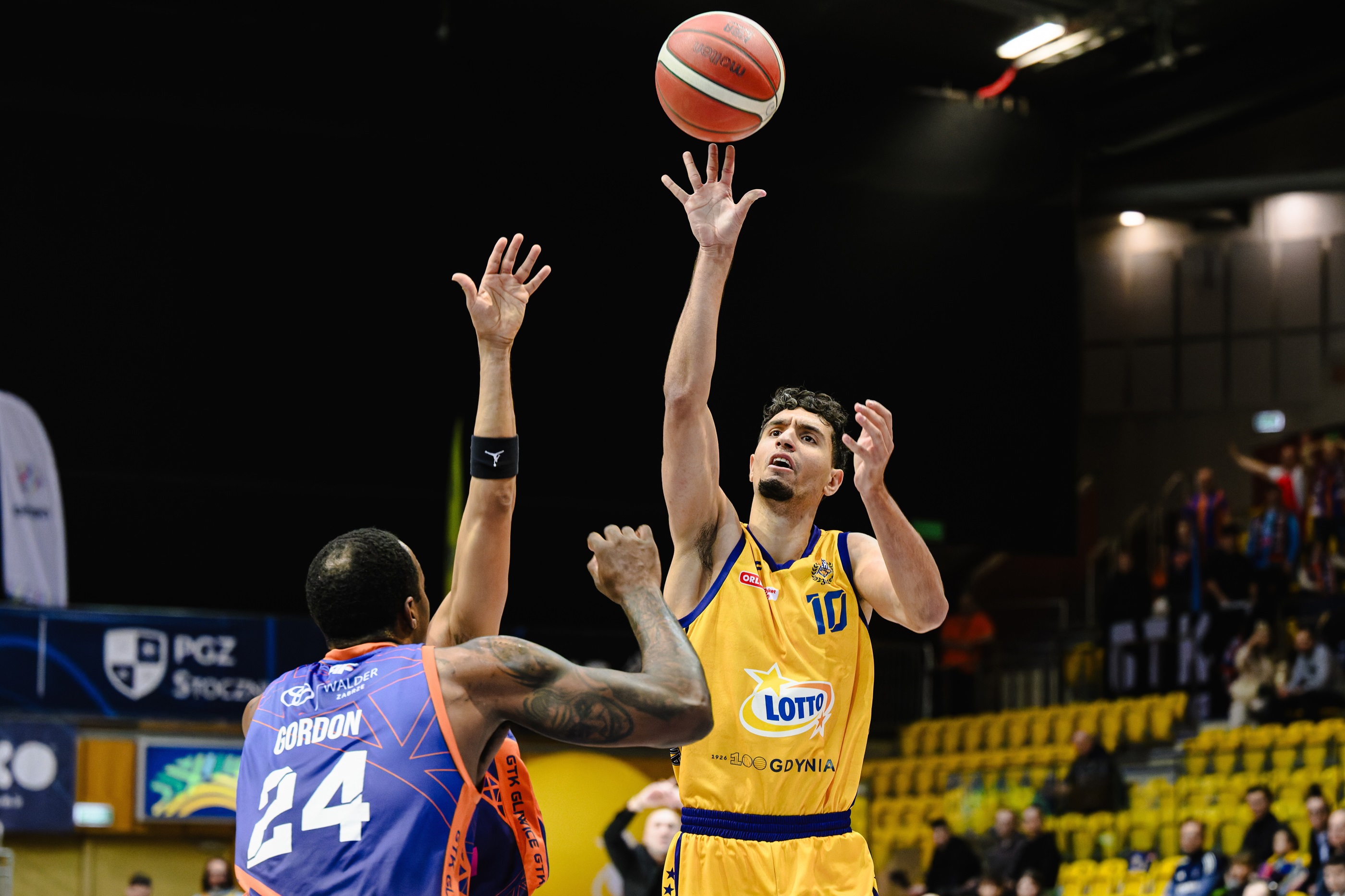 Mecz? Odbył się. Najbardziej cieszą się ci, którzy w nim nie grali