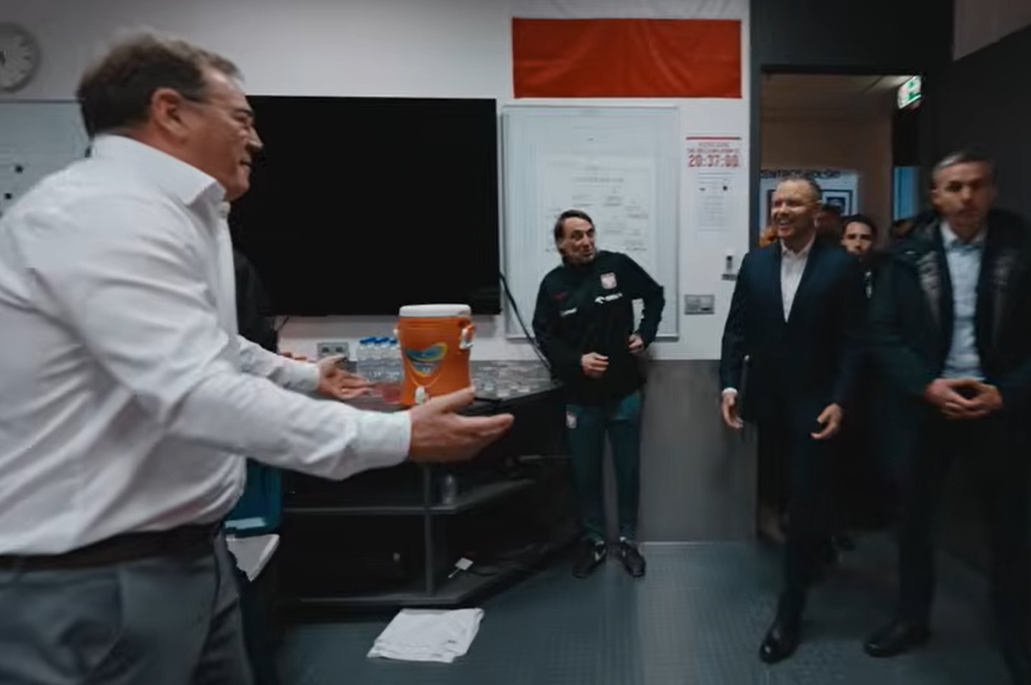 Prezydent wszedł do szatni. Urban od razu zadał mu pytanie