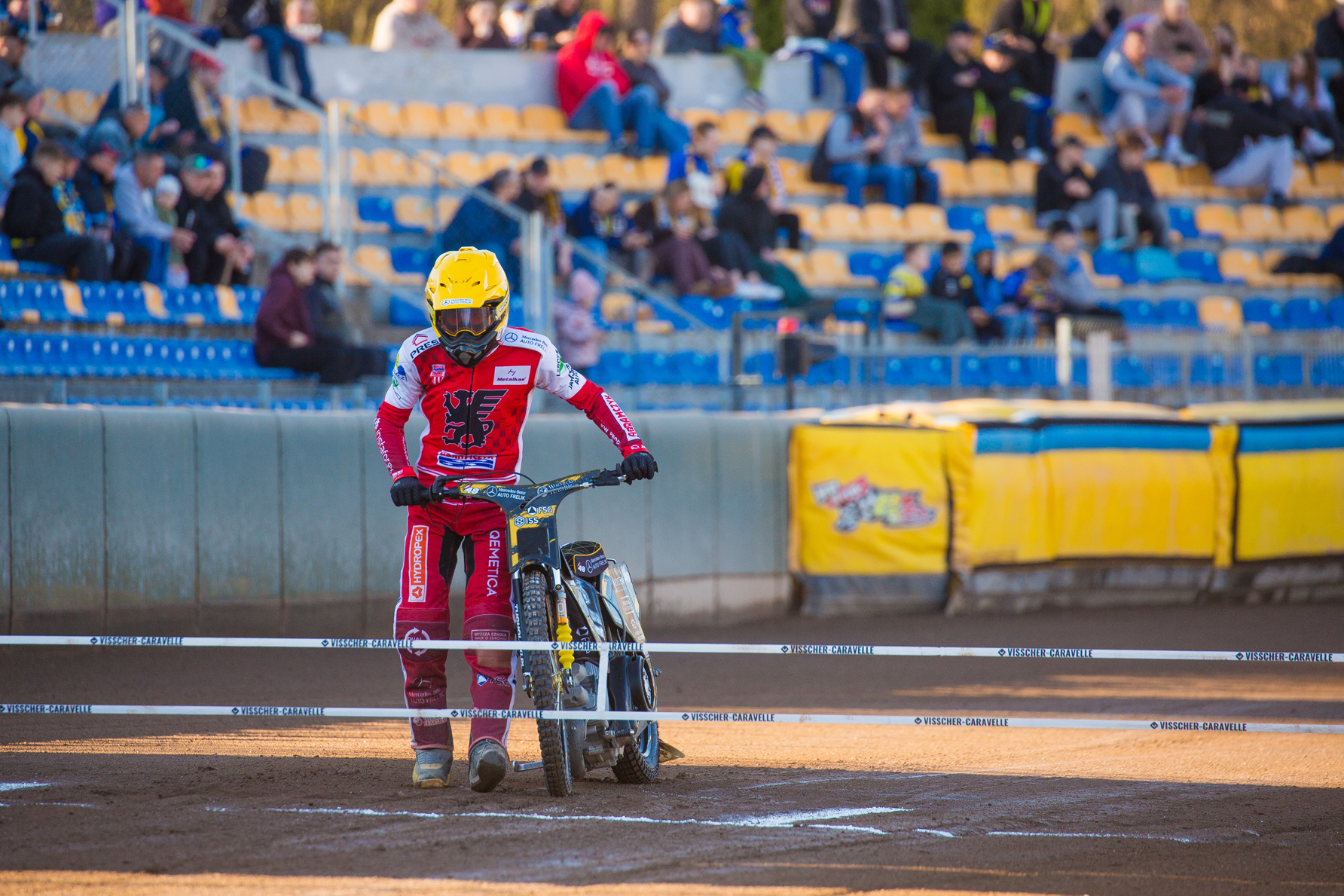 Mamy nowych instruktorów sportu żużlowego. To czynni zawodnicy i kobieta