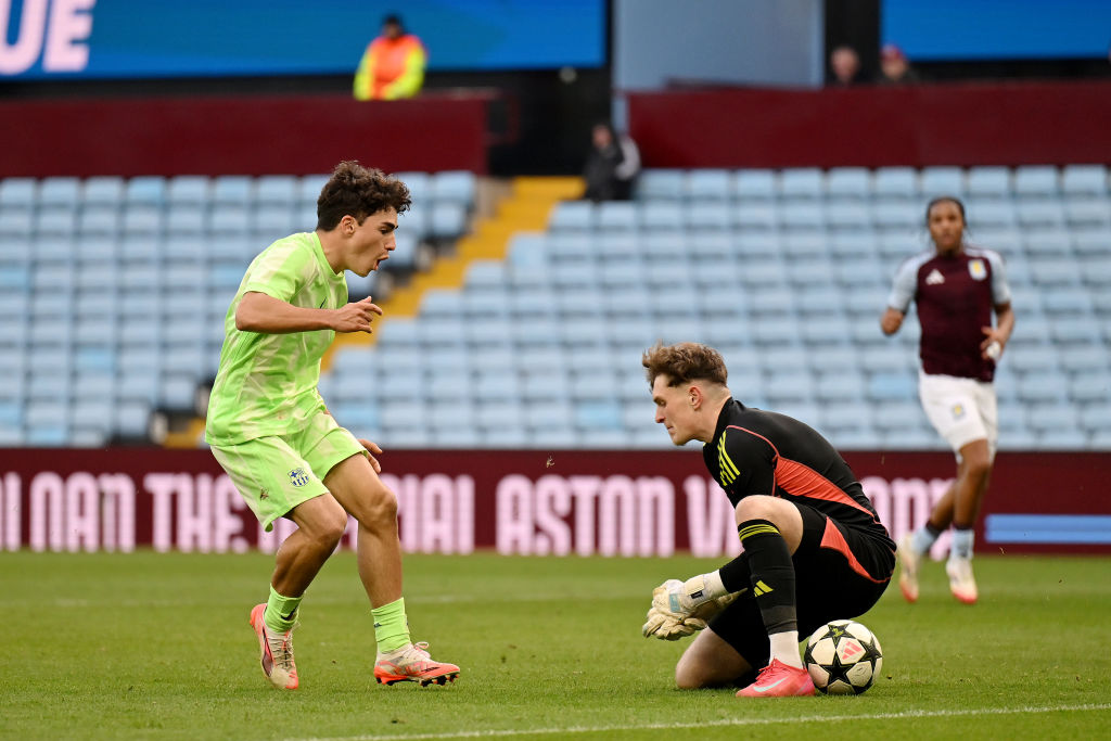 To on będzie następcą Raphinhi? Barcelona chce odzyskać byłego zawodnika