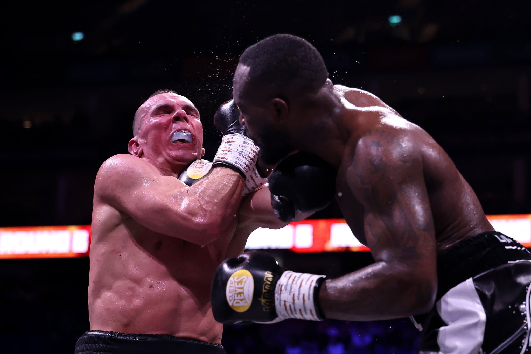 Masternak - Riley: deklasacja na punkty w walce o mistrzostwo Europy