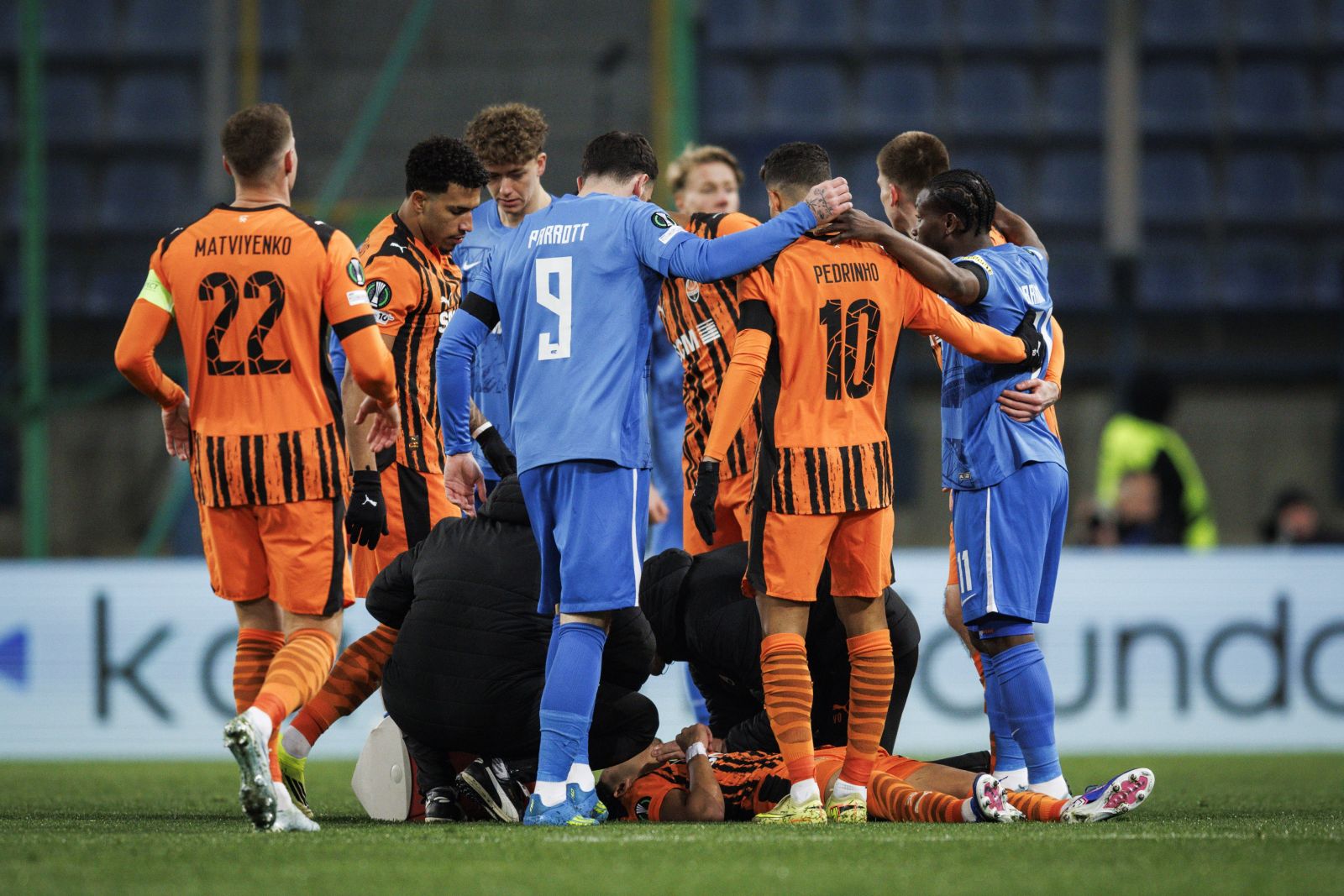 Stadion zamarł. Dramatyczne sceny w Krakowie