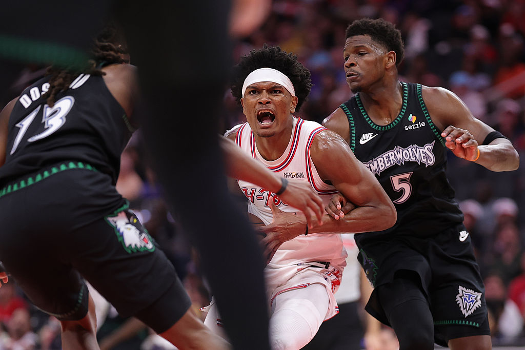 Przedostatni dzień sezonu zasadniczego w NBA. 41 punktów i rekord to za mało