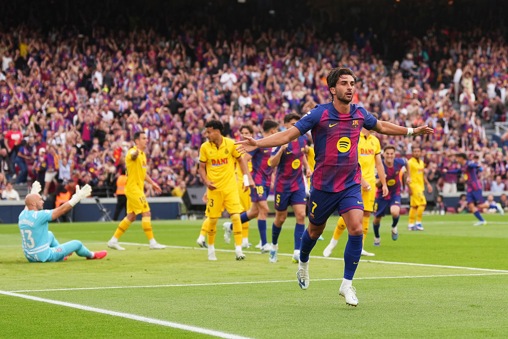 Zabawa FC Barcelony w derbach. Nerwowo było tylko przez moment