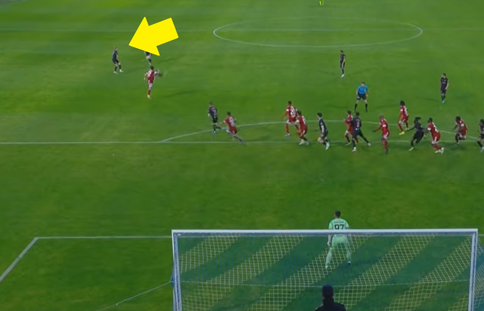 Zrobił to znakomicie. Puchacz znów błysnął [WIDEO]