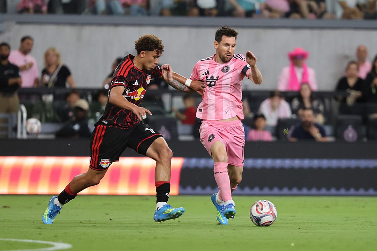 18-latek zrobił show na oczach Messiego. Może grać w polskiej kadrze