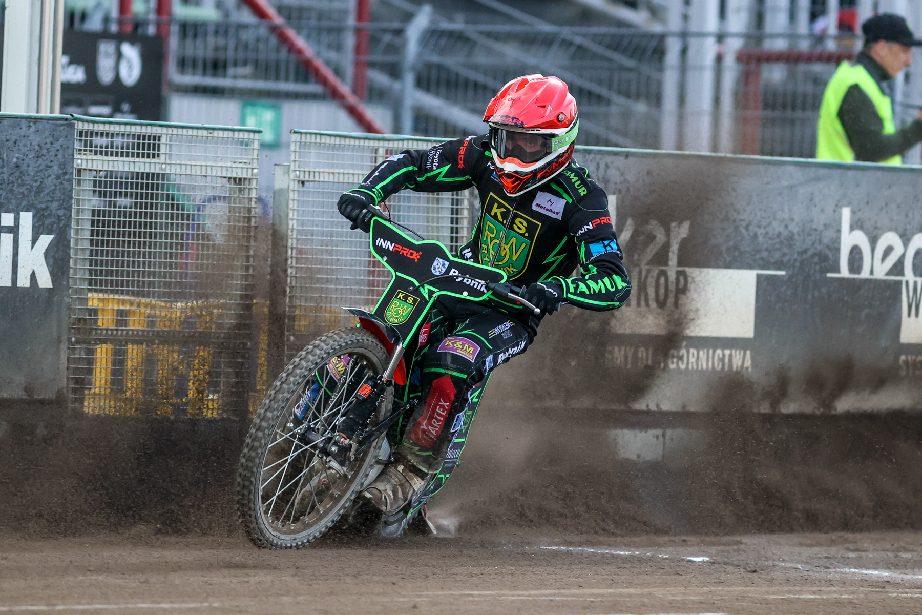 Żużel. "Rekiny" głodne pierwszych punktów. Kvech poprowadzi je do zwycięstwa?