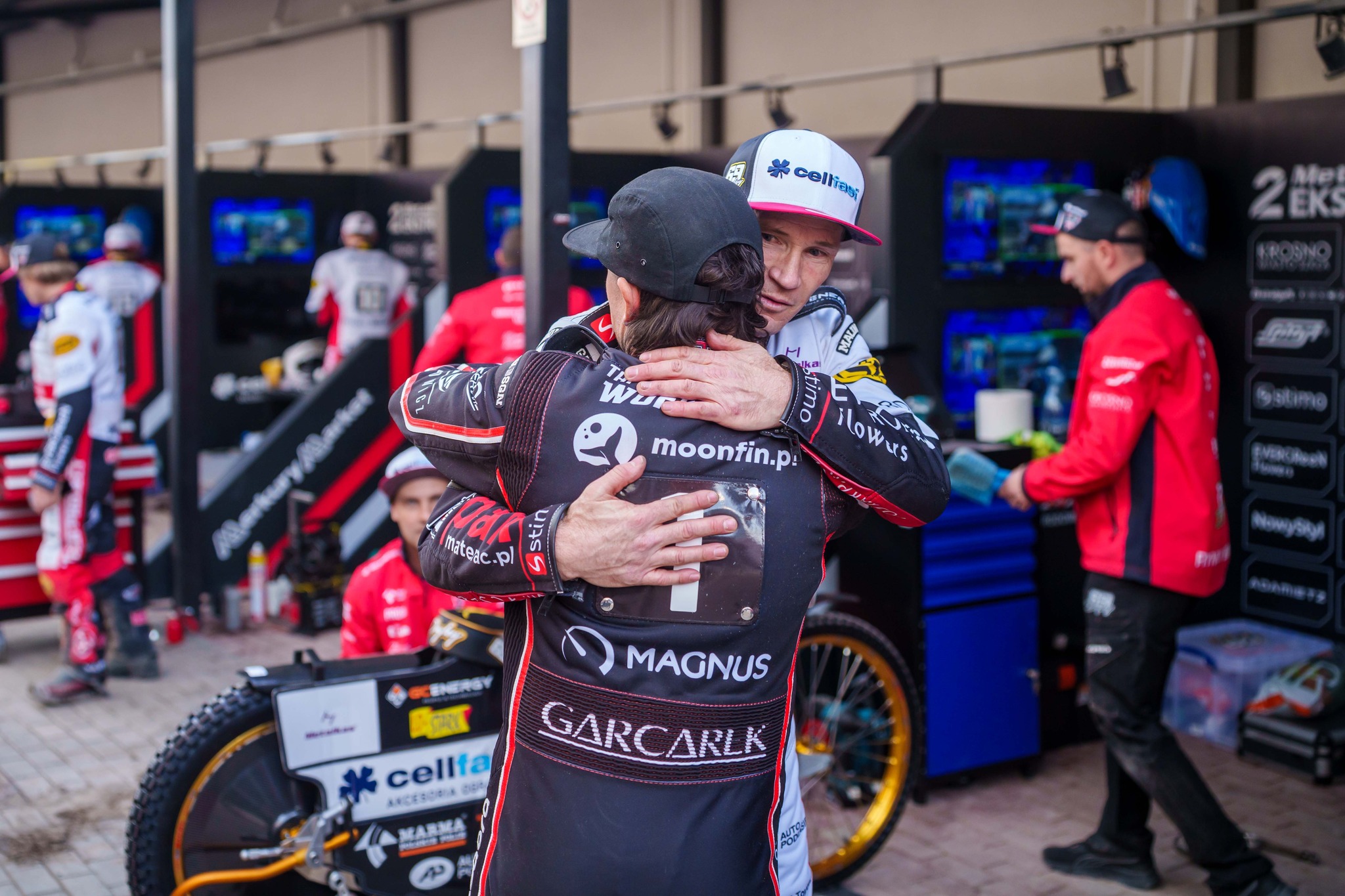 Żużel. Wielki mecz Jasona Doyle'a. 17-latek zawstydził byłych mistrzów świata