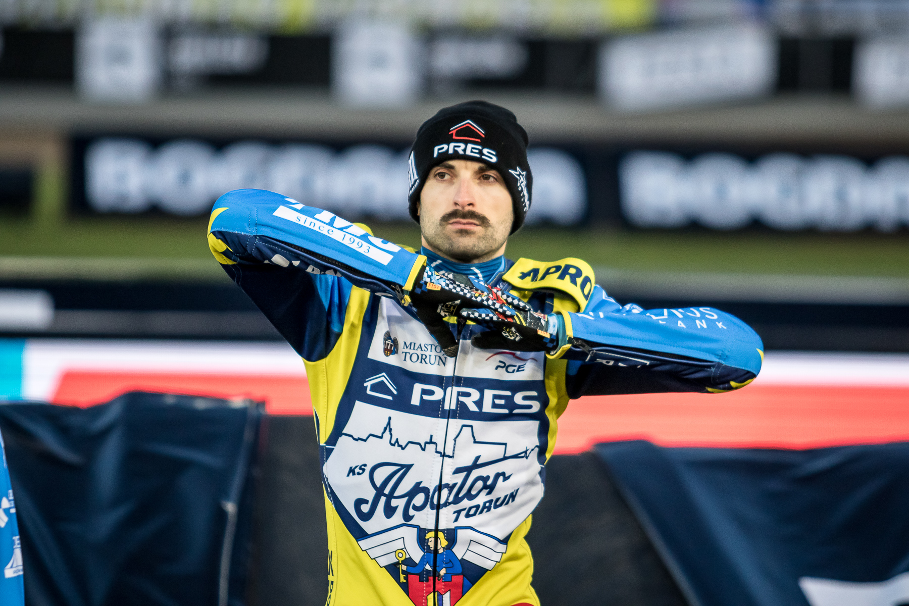 Żużel. Problemy PRES-u Toruń. Mikkel Michelsen nie dokończył meczu w Danii