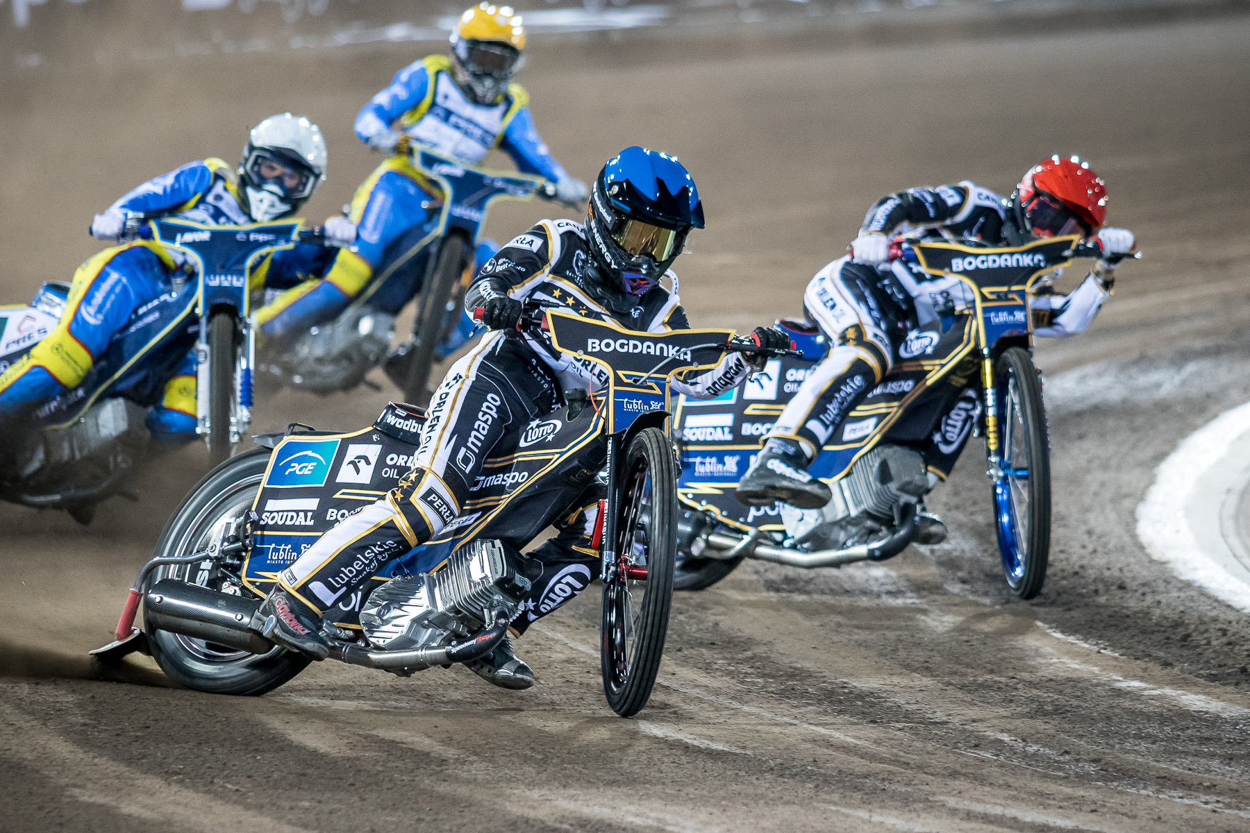 Żużel. Mecze Ekstraligi dzisiaj - gdzie oglądać żużel? Transmisja za darmo (17.04.2026)