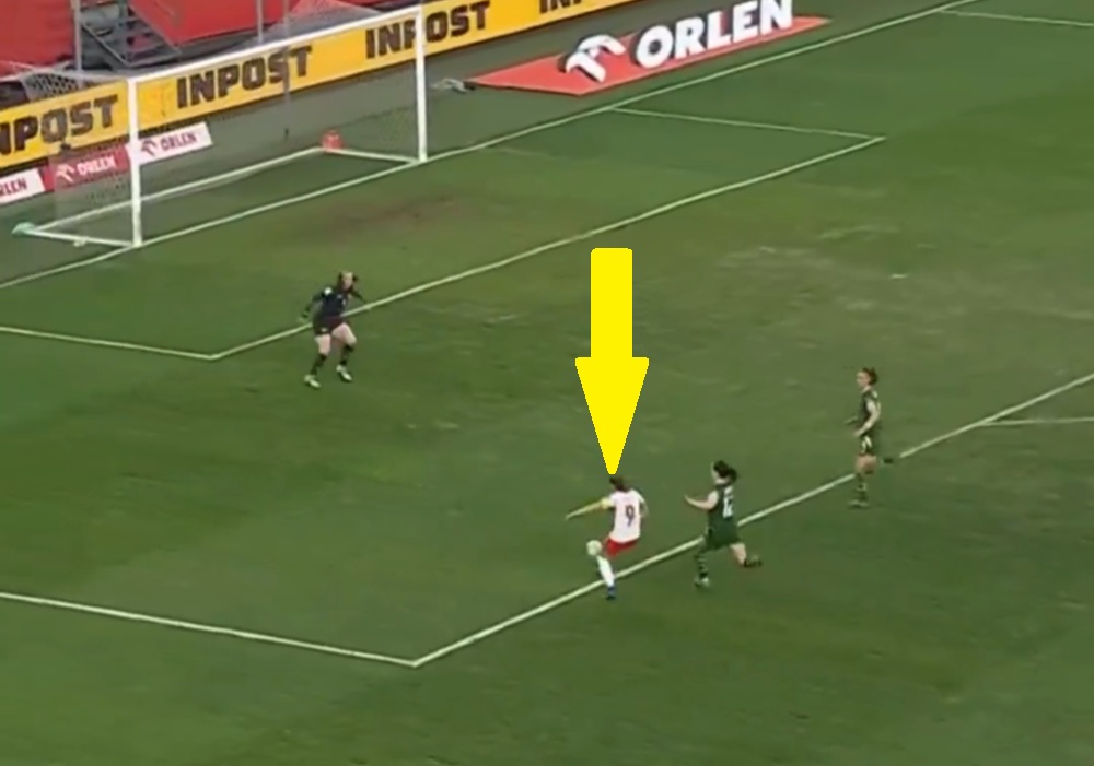 Co za gol Ewy Pajor. Trafienie na otarcie łez