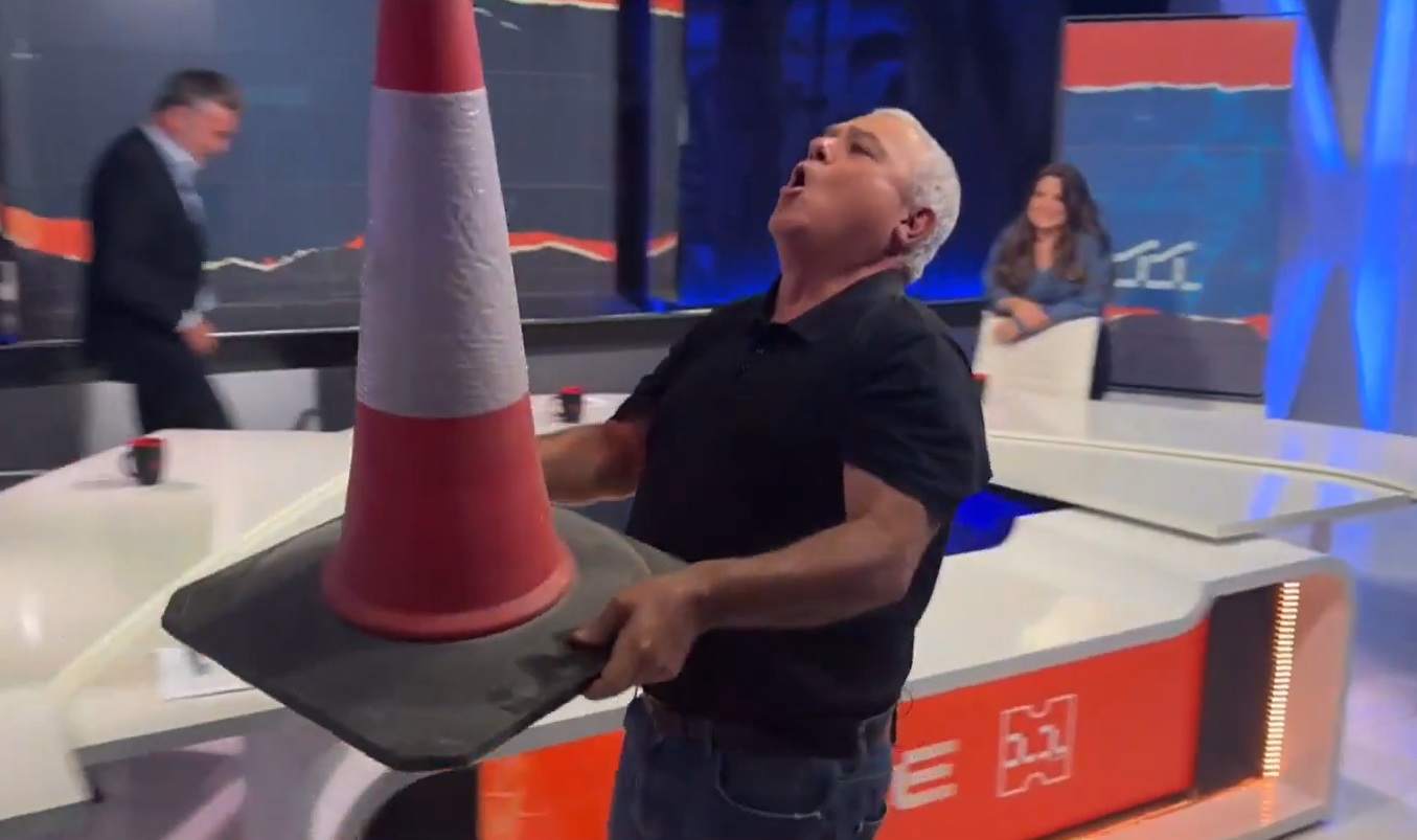 "Haniebne". Tylko spójrz, jak w katalońskiej telewizji świętowali porażkę Realu