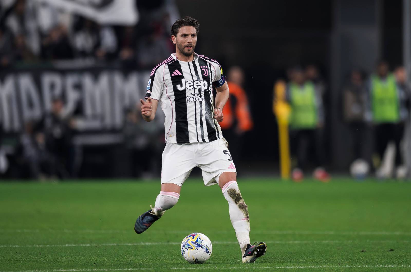 Media. najważniejszy piłkarz Juventusu przedłuży umowę. Tyle będzie zarabiał