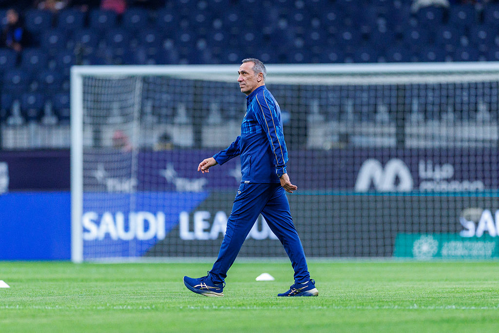 Może poprowadzić kadrę na mundialu. To ojciec piłkarza Radomiaka