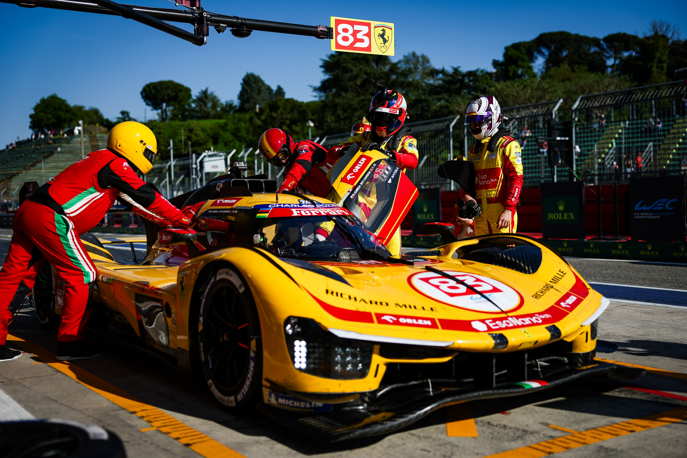 Kubica zepsuł kwalifikacje na Imoli. Pole position dla Ferrari