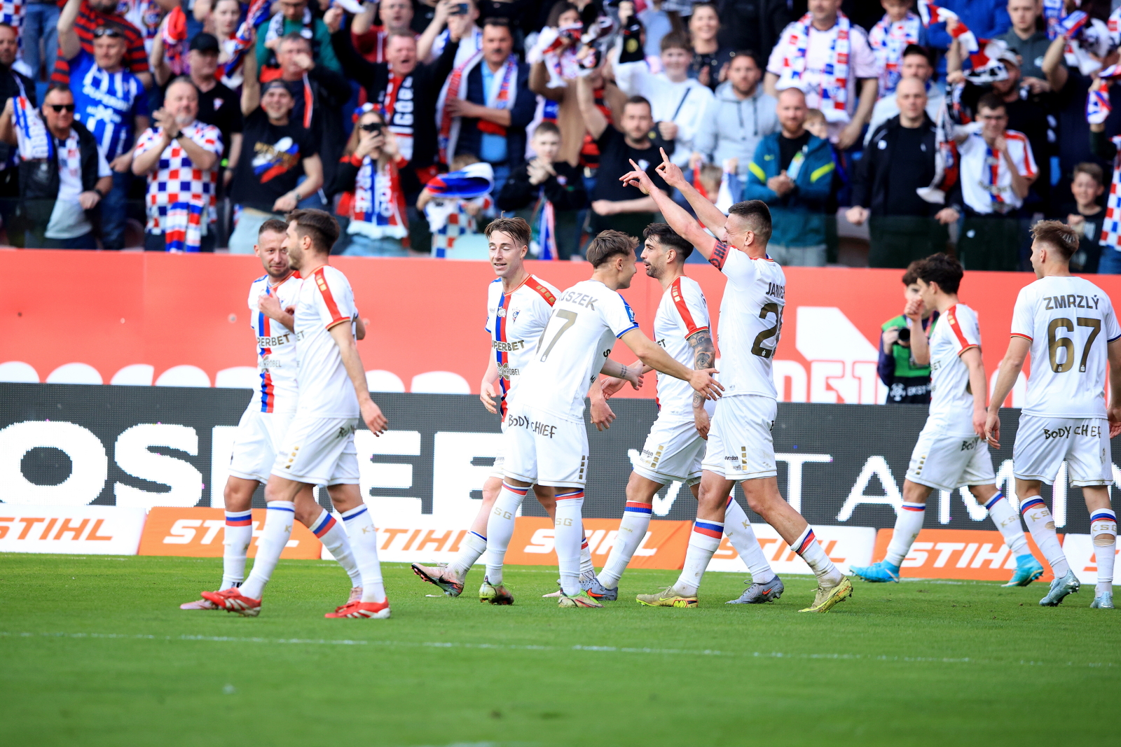 Komplet kibiców w Zabrzu. Górnik wymęczył zwycięstwo