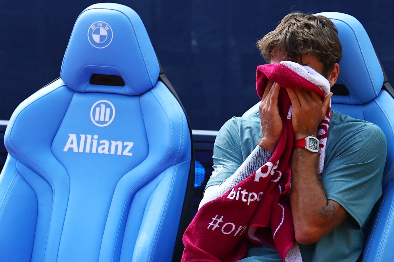 Wielkie zwycięstwo i morze łez Włocha. Okoliczności rozdzierają serce