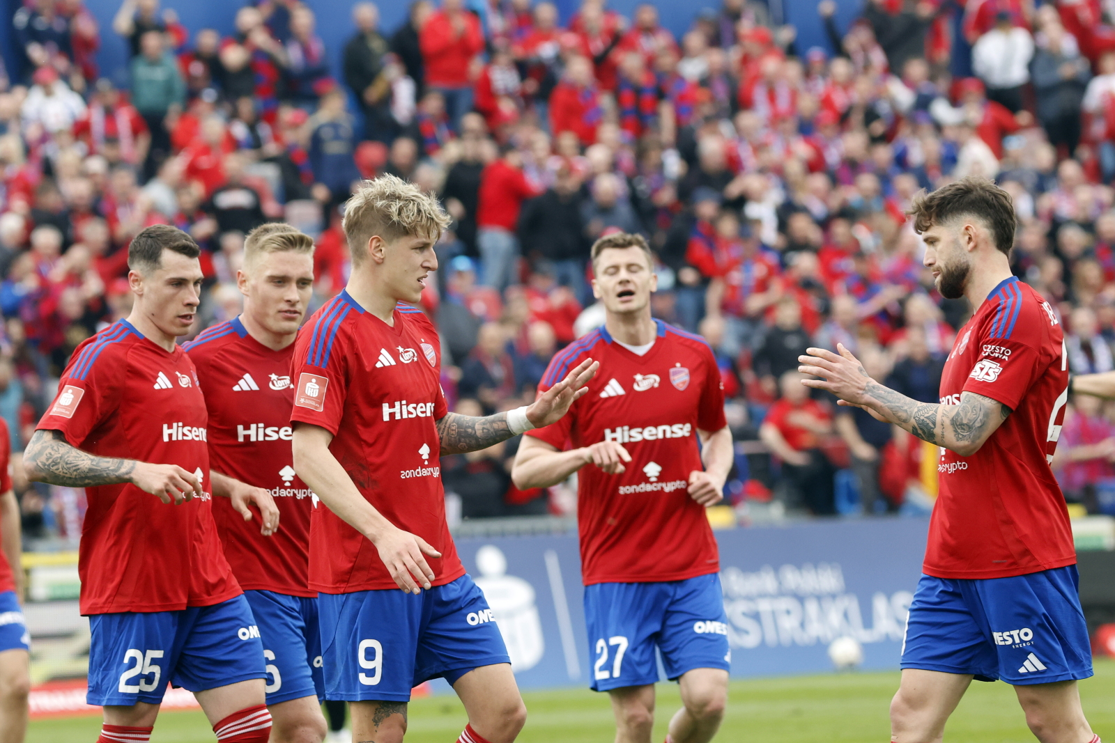 Grad goli w Częstochowie. Raków przejechał się po "Pasach"