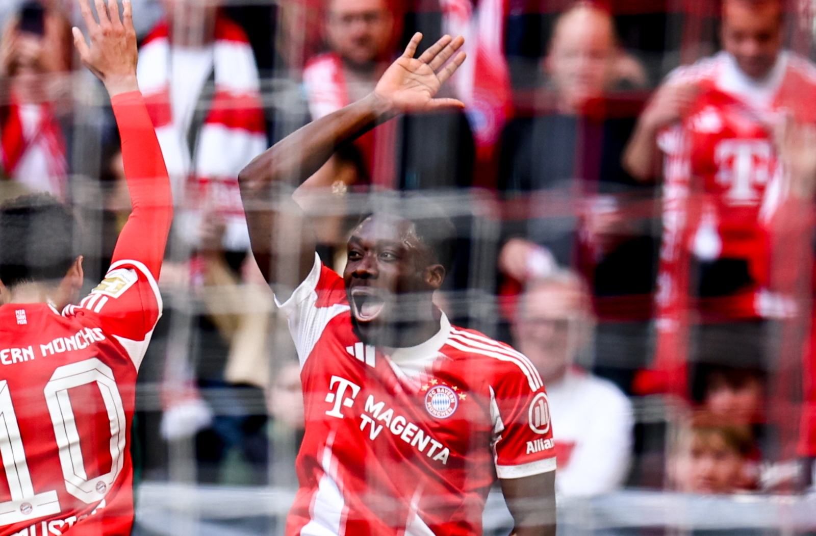 Poleje się piwo. Mistrz Niemiec jest już na tronie