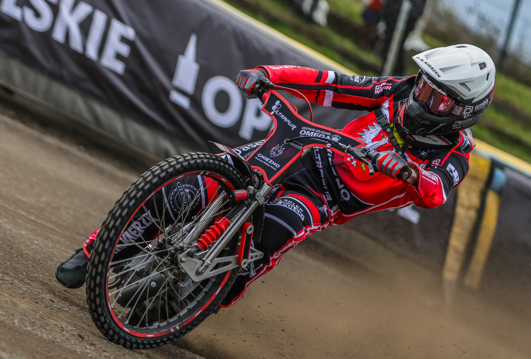 Żużel. Zremisowali, ale zachowali fotel lidera. Tabela Krajowej Ligi Żużlowej i statystyki