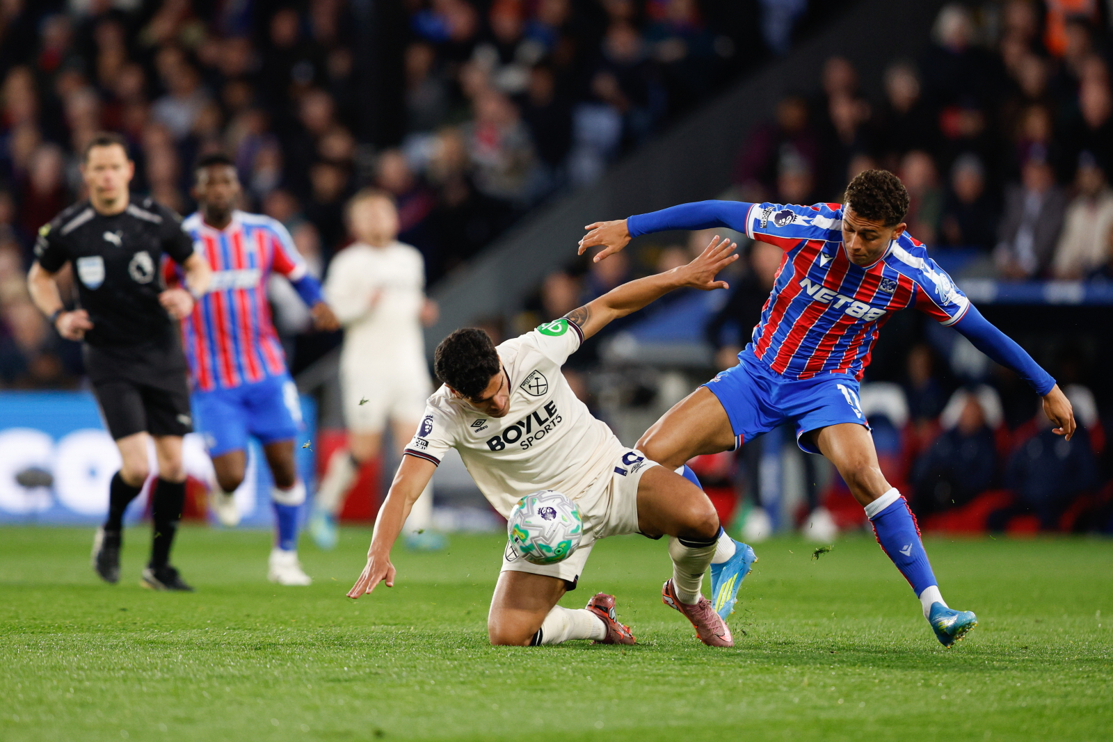 Uznany klub nie przestaje drżeć o byt w Premier League