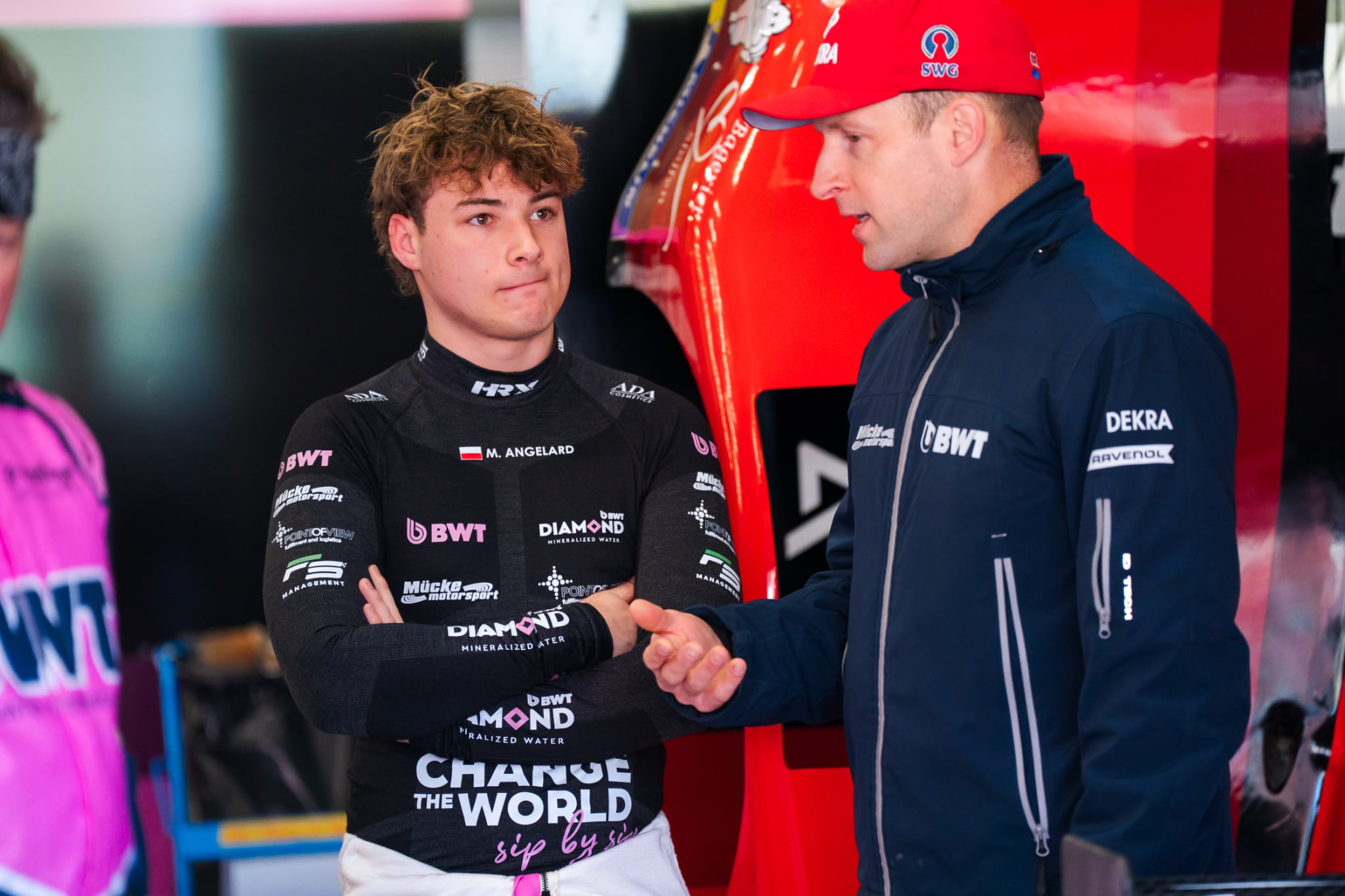 Niemcy wychowali mistrzów F1 i Kubicę. Teraz chwalą młodego Polaka