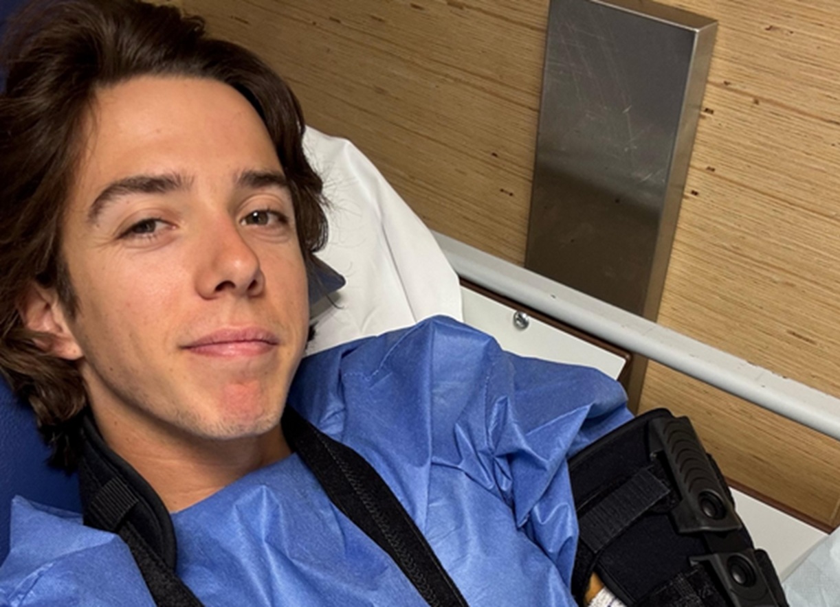 Przekazał wieści ze szpitala. "Przez półtora roku znosiłem ból"