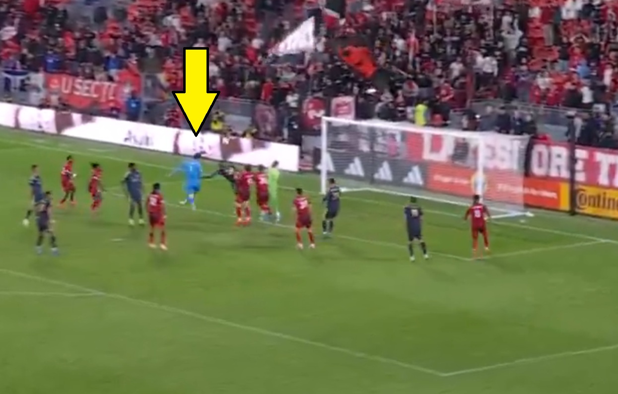 Ostatnia minuta meczu i gol bramkarza. Sceny w MLS