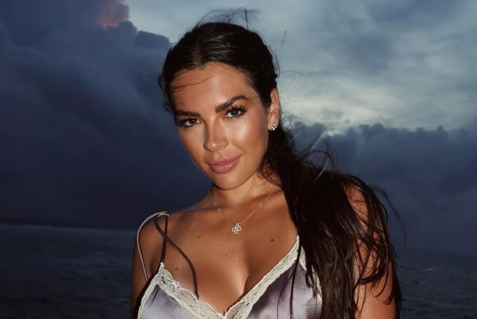 To córką legendy futbolu. Nie jest tajemnicą, czym się zajmuje