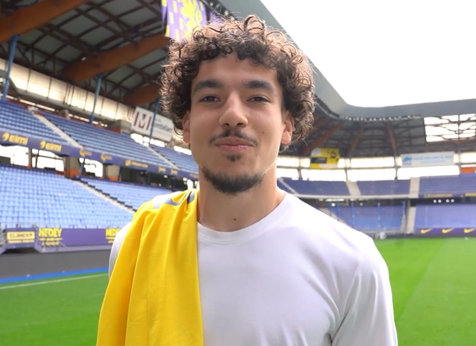 Legia powalczą z Lechem o piłkarza? Francuz na radarze