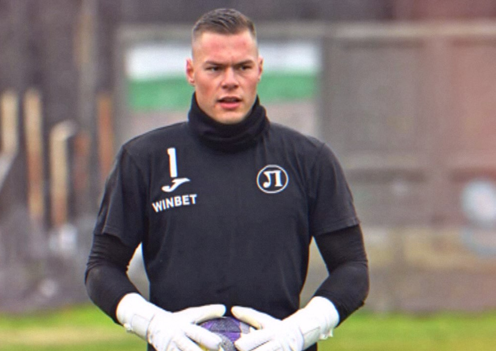 Szwajcarski bramkarz wyląduje w Polsce? Może przebierać w ofertach