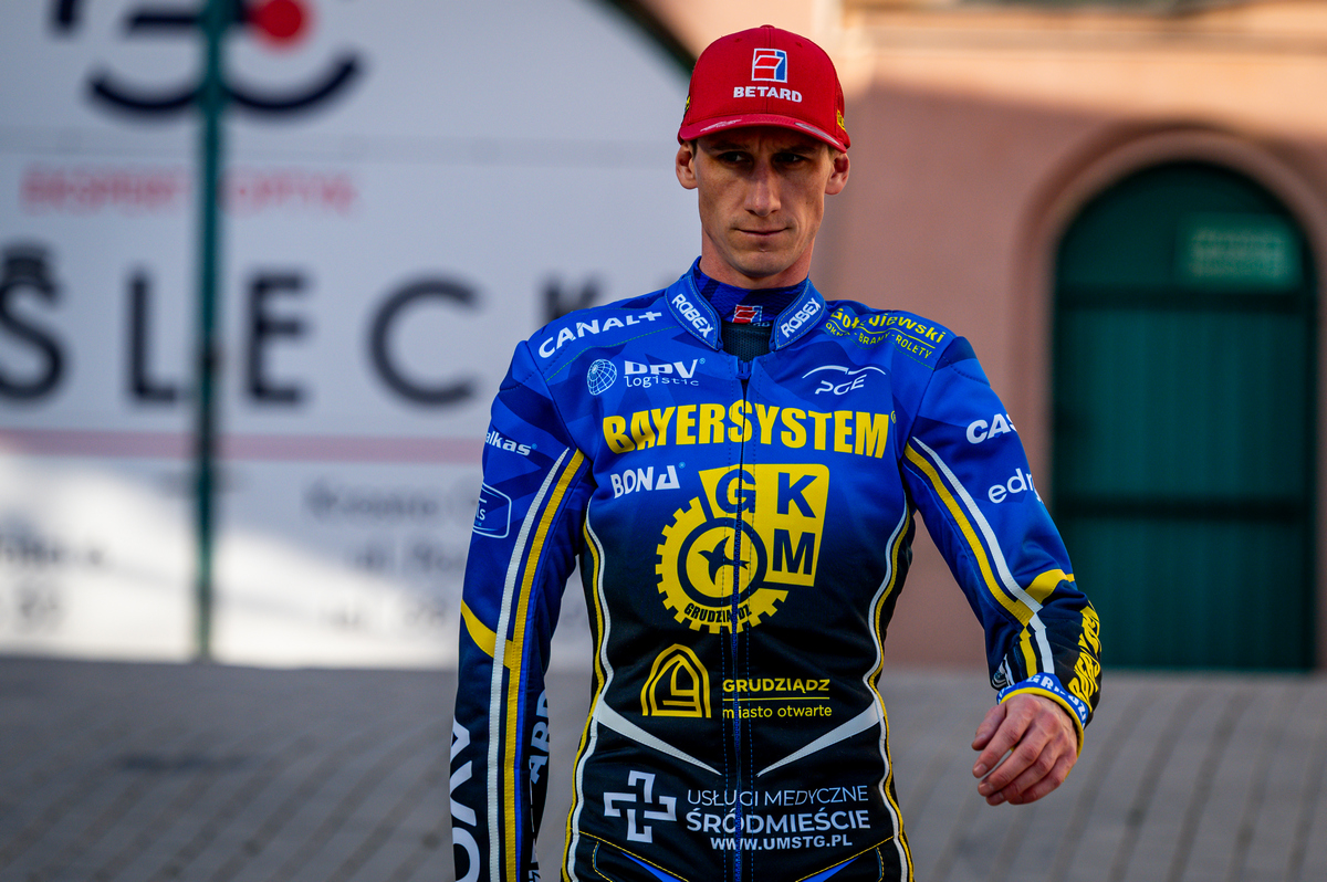 Żużel. Fatalny początek sezonu w wykonaniu gwiazdy. Przez niego stracą play-offy? Oglądaj Magazyn PGE Ekstraligi!