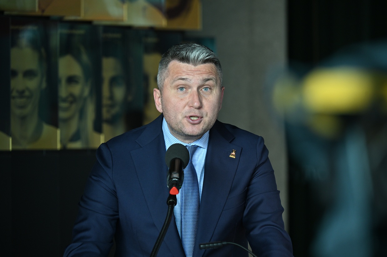 Piesiewicz odpowiedział ojcu Tomasiaka. "Szkoda, iż nie zauważył" 