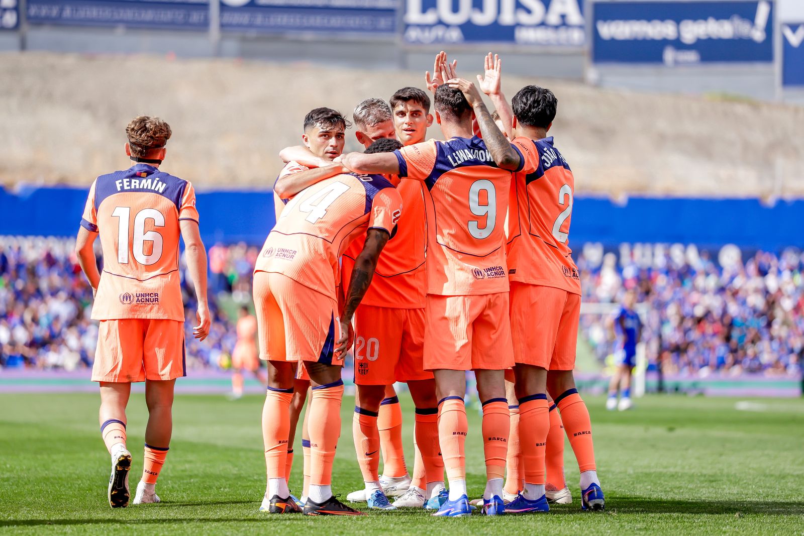 Hiszpańskie media o kroku Barcelony ku koronie. "Tytuł to kwestia dni"