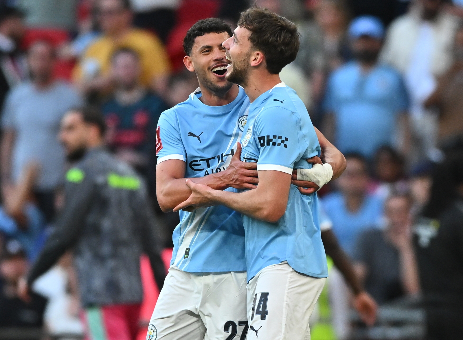 Manchester City był w opałach. Cudowny gol dał awans