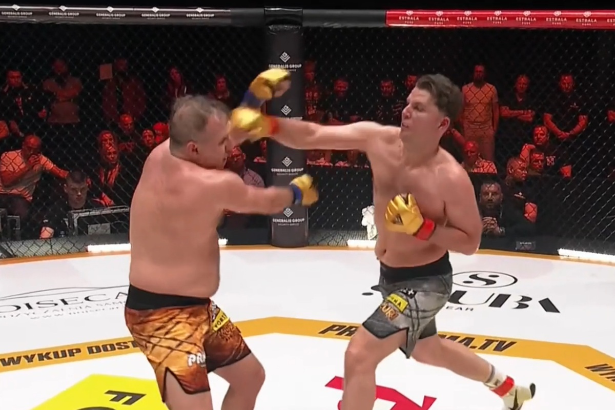 Dwóch polityków weszło do klatki. Taki był finał ich konfliktu