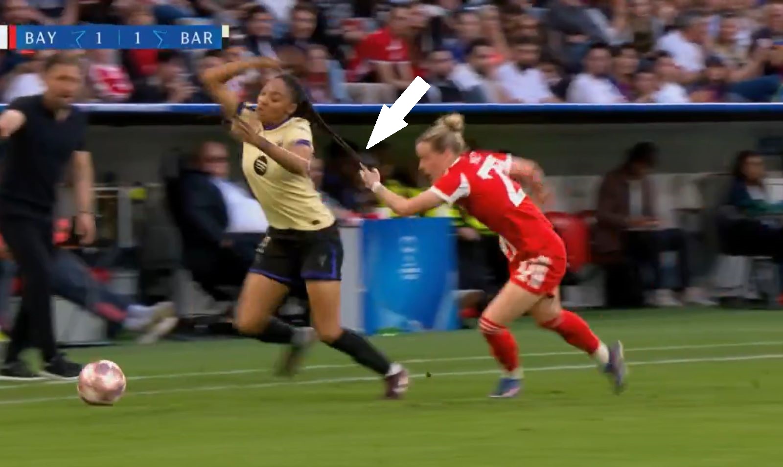 Kontrowersja w meczu z Pajor. Za to wyleciała z boiska