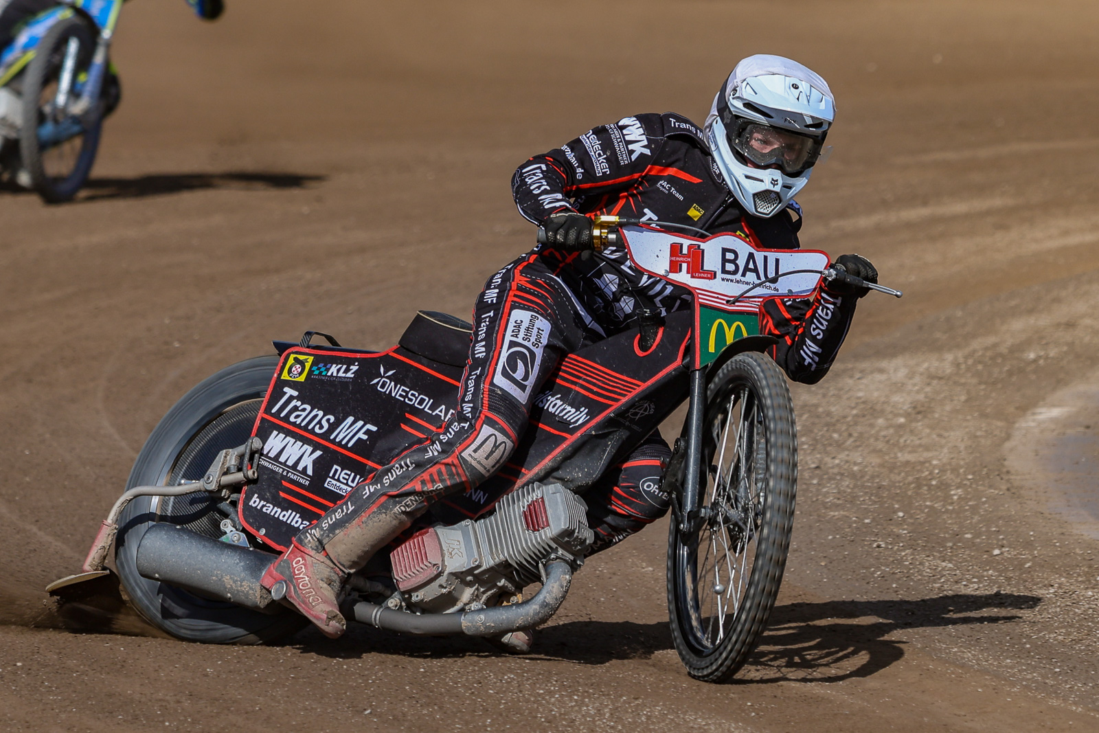 16-latek świetnie rozpoczął sezon w Krajowej Lidze Żużlowej. Trudny tor w Krakowie w ogóle mu nie przeszkadzał