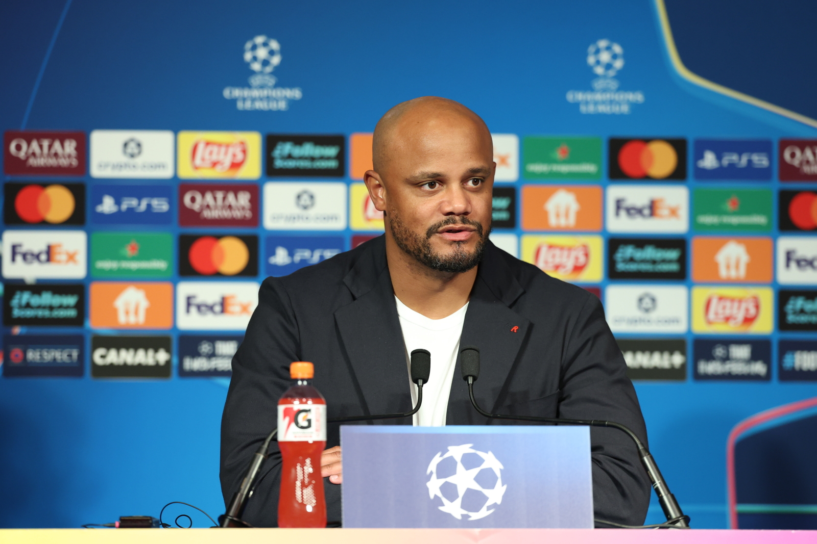 Kompany nie planuje żadnych sztuczek. "Nie zmieszczę się w koszu na pranie"