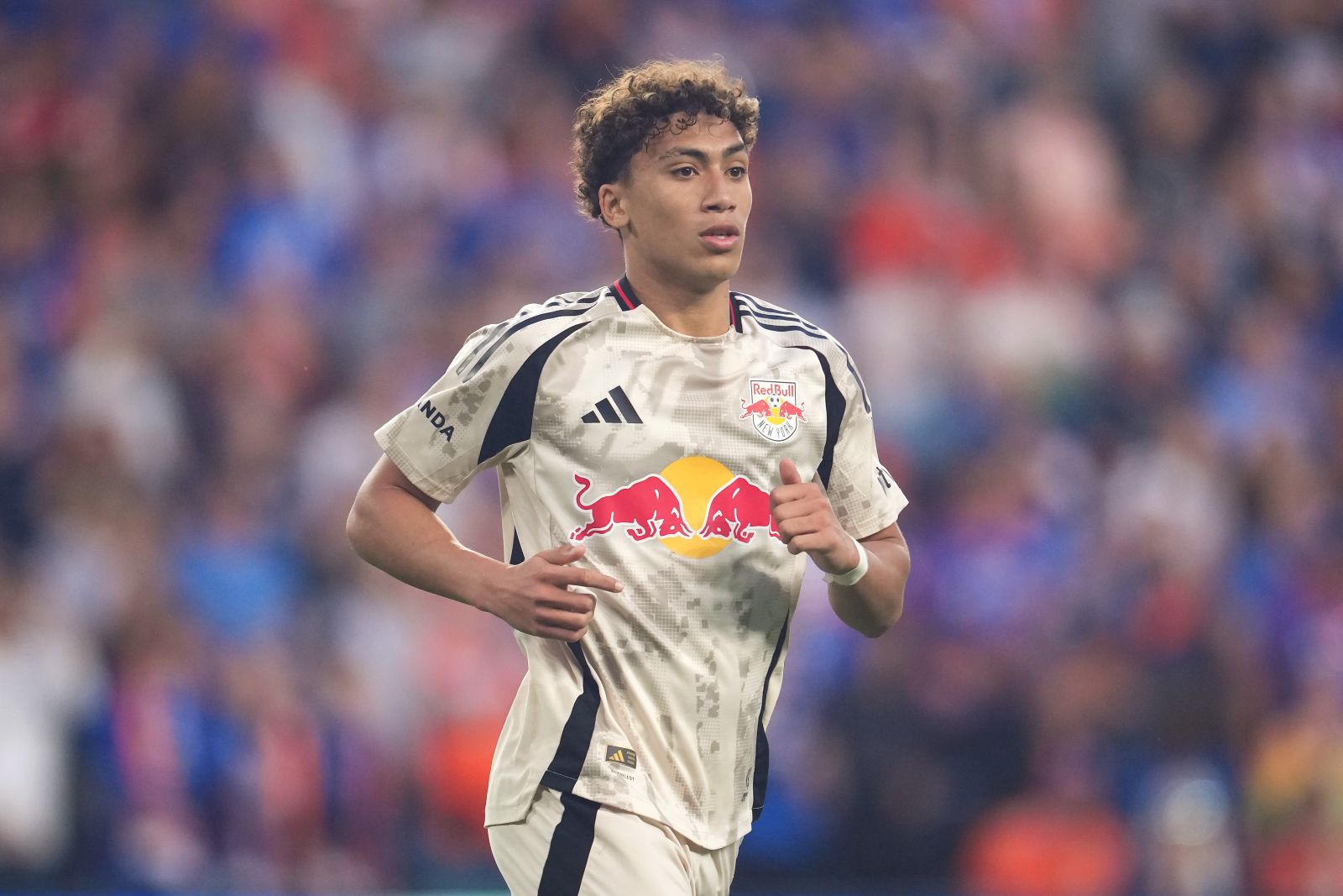 Julian Hall nie wybierze gry dla Polski? "Szanse na to są bliskie zeru"