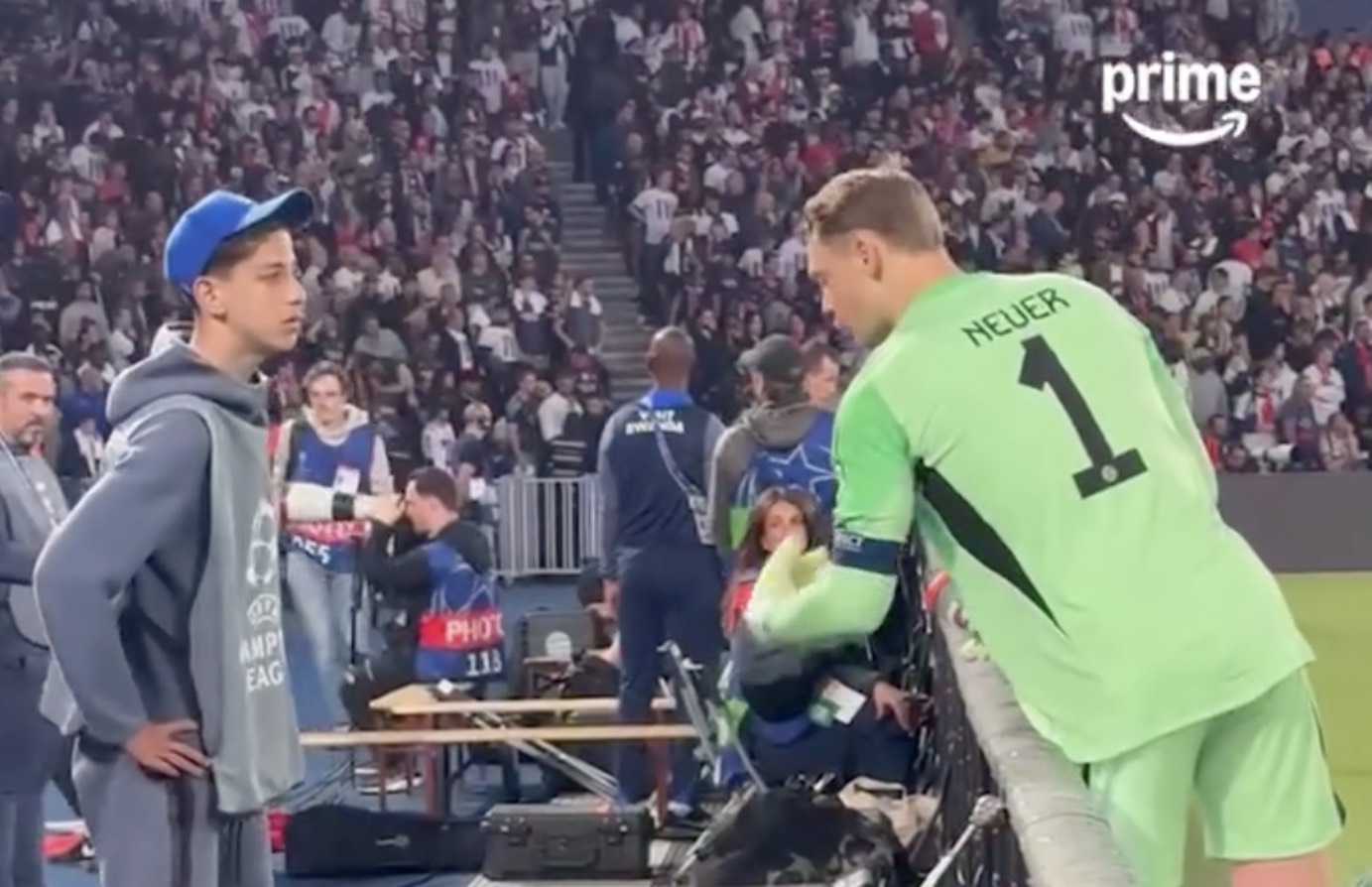 Neuer mógł się wściec. Nagrali, co zrobił chłopiec od podawania piłek