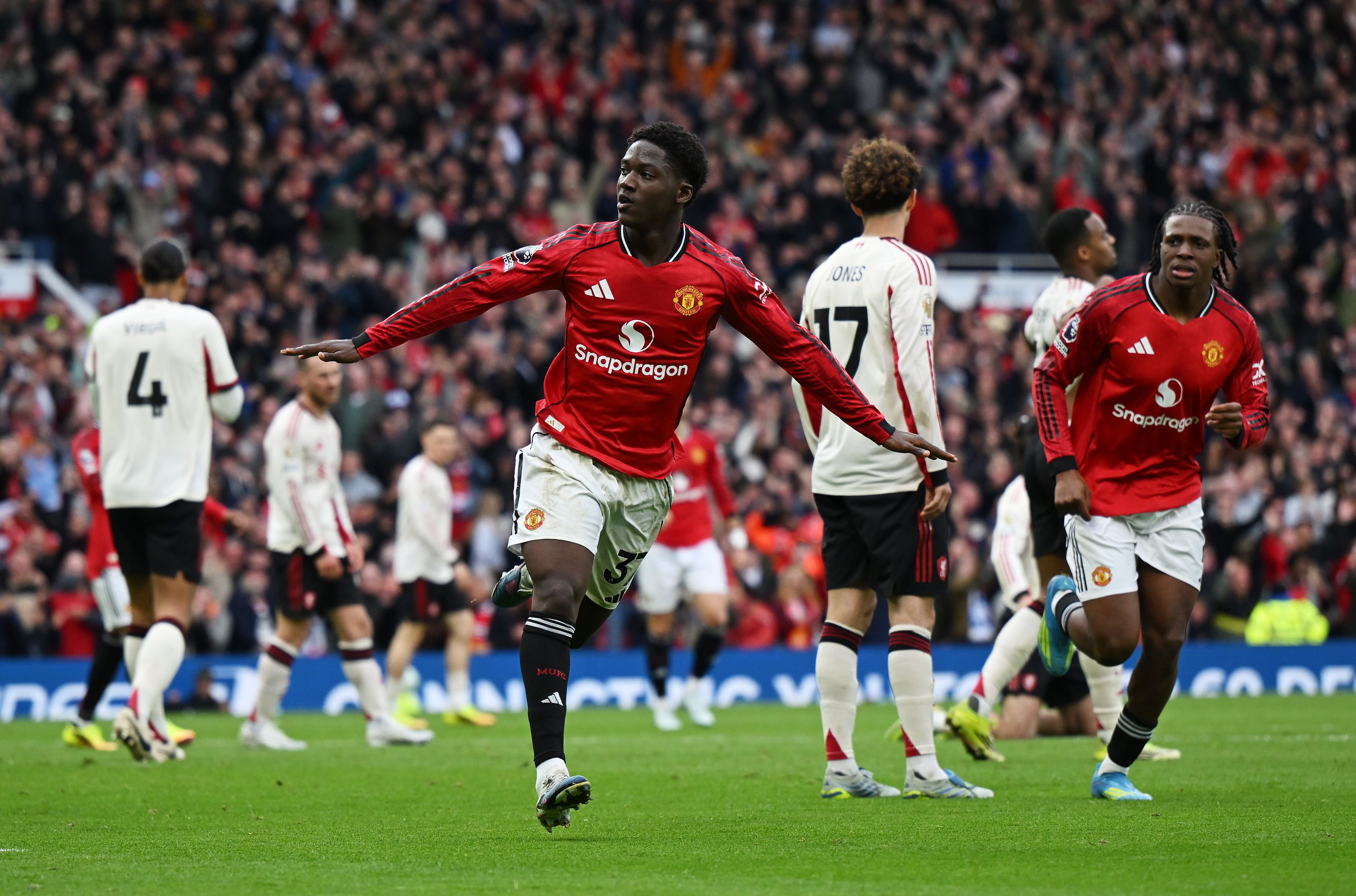 Manchester United podpuścił i skasował. Wielkie emocje w szlagierze z Liverpoolem