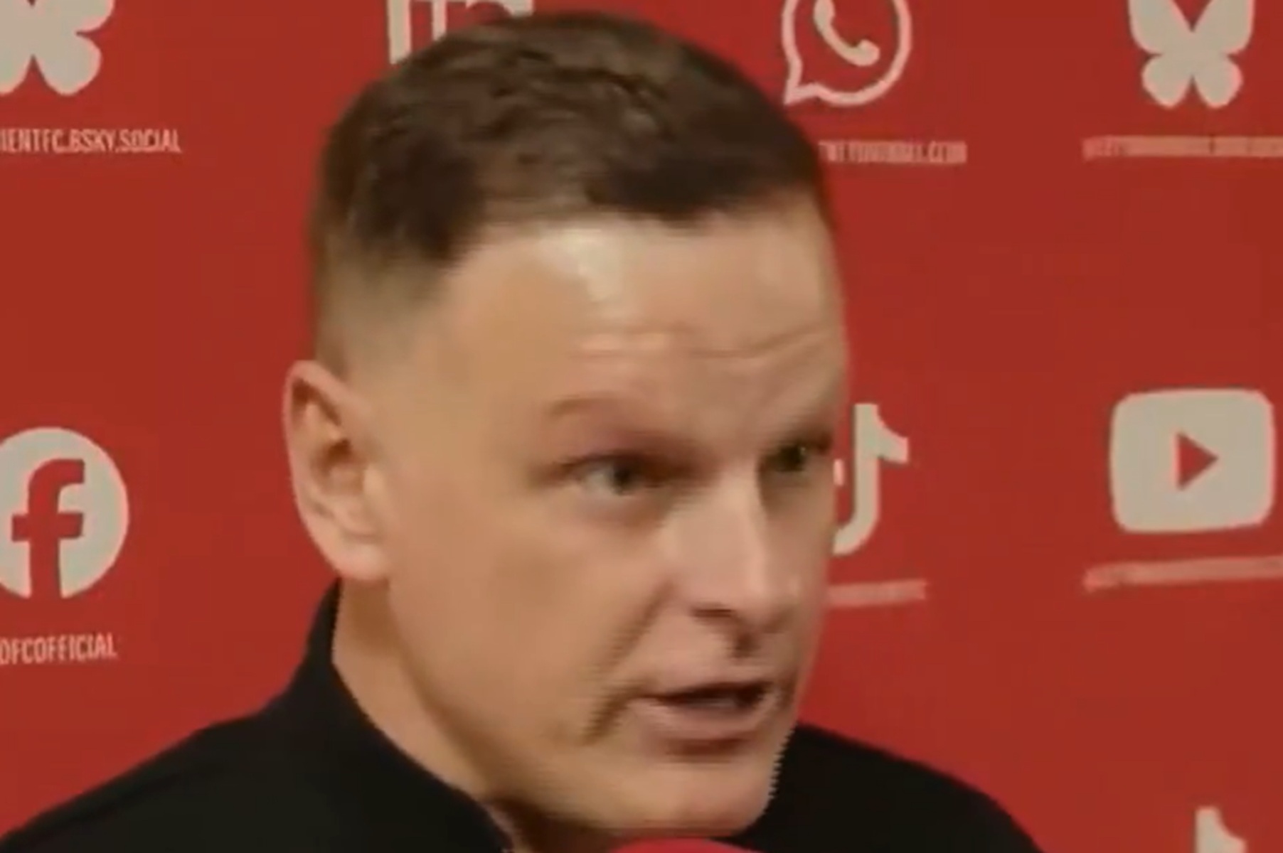 Trener publicznie wylał żale. "Żenada. Zejdźcie z boiska"