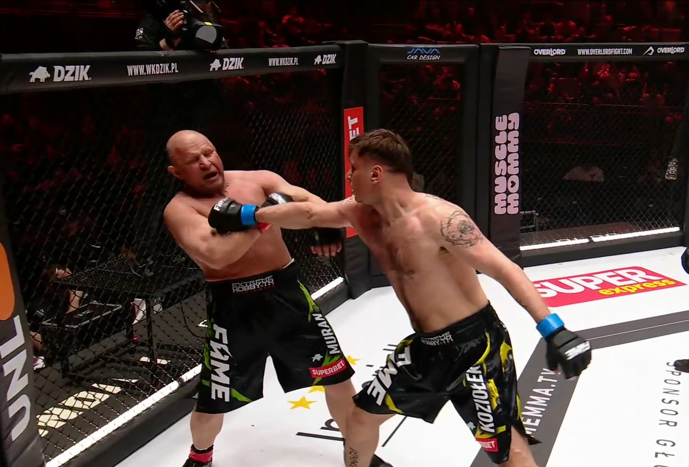 Murański wrócił po latach do Fame MMA. Rywal walczył tylko jedną ręką