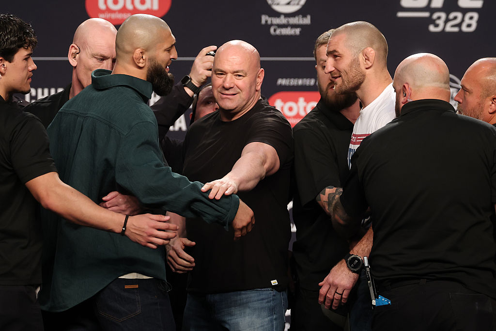 Gigantyczna sensacja w klatce UFC. Jest nowy mistrz