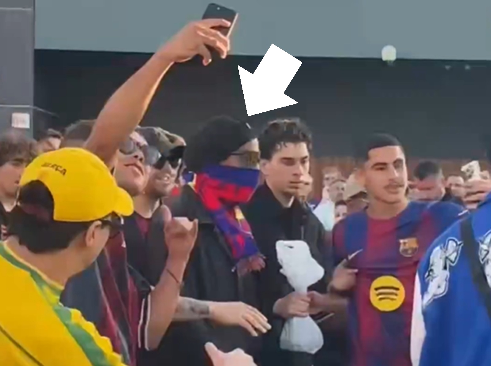 Pojawił się na El Clasico. Kibice od razu oszaleli