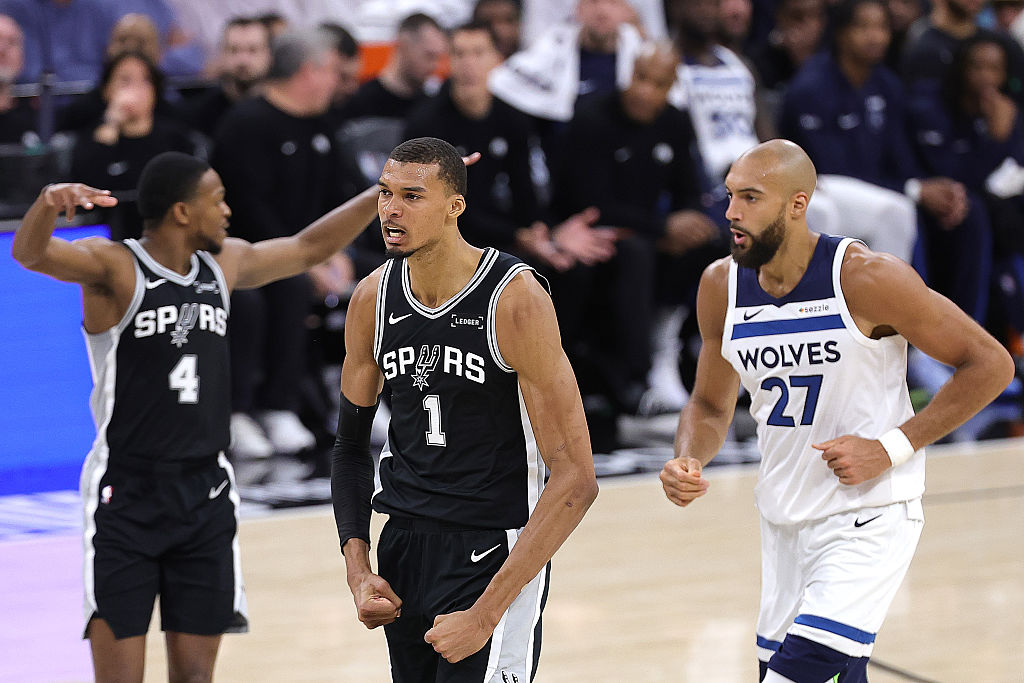 Potężna odpowiedź Wembanyamy i Spurs