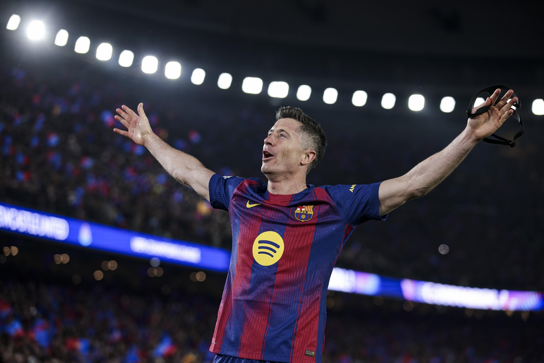 Lewandowski tuż za Messim. Polak wyprzedził inne legendy Barcelony
