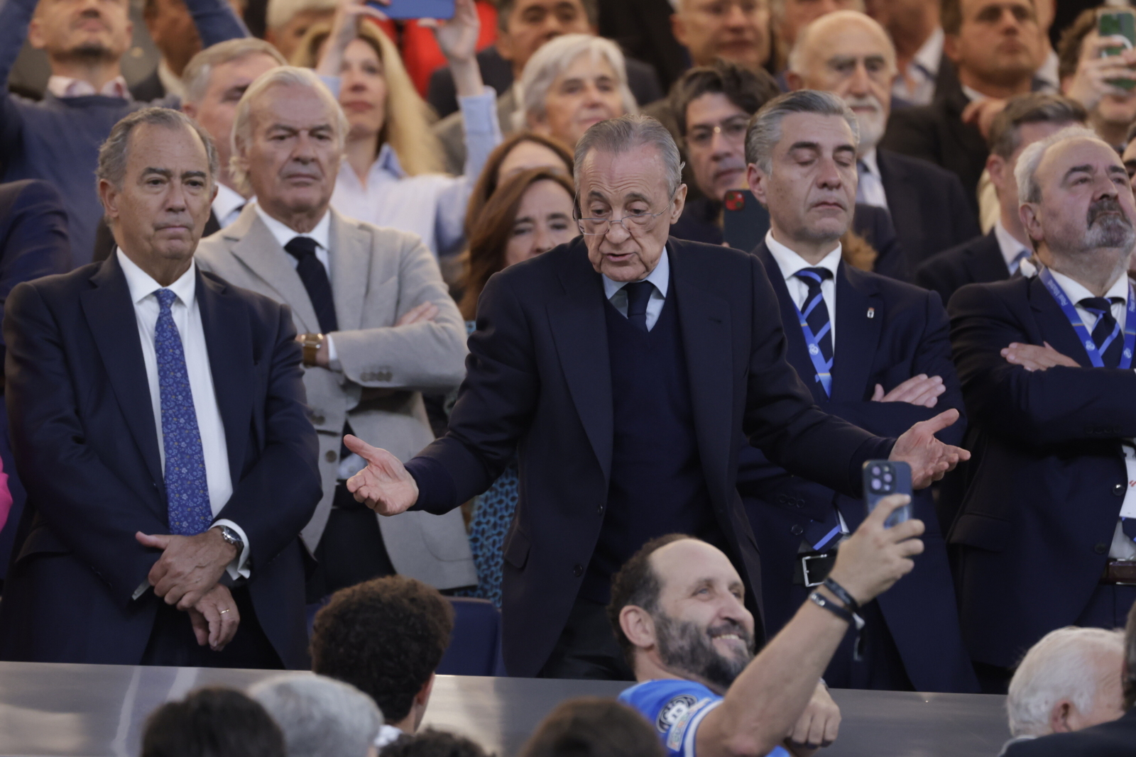 Florentino Perez poczuł gniew kibiców Realu Madryt. "Jesteś winny"