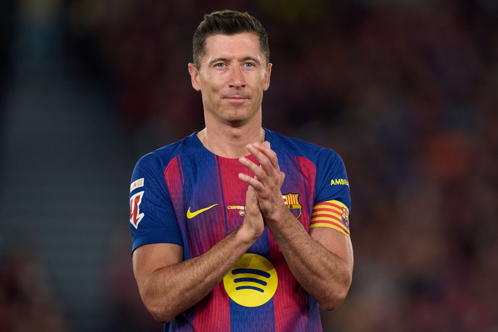 Aż ciarki przechodzą. Tak Camp Nou pożegnało Lewandowskiego
